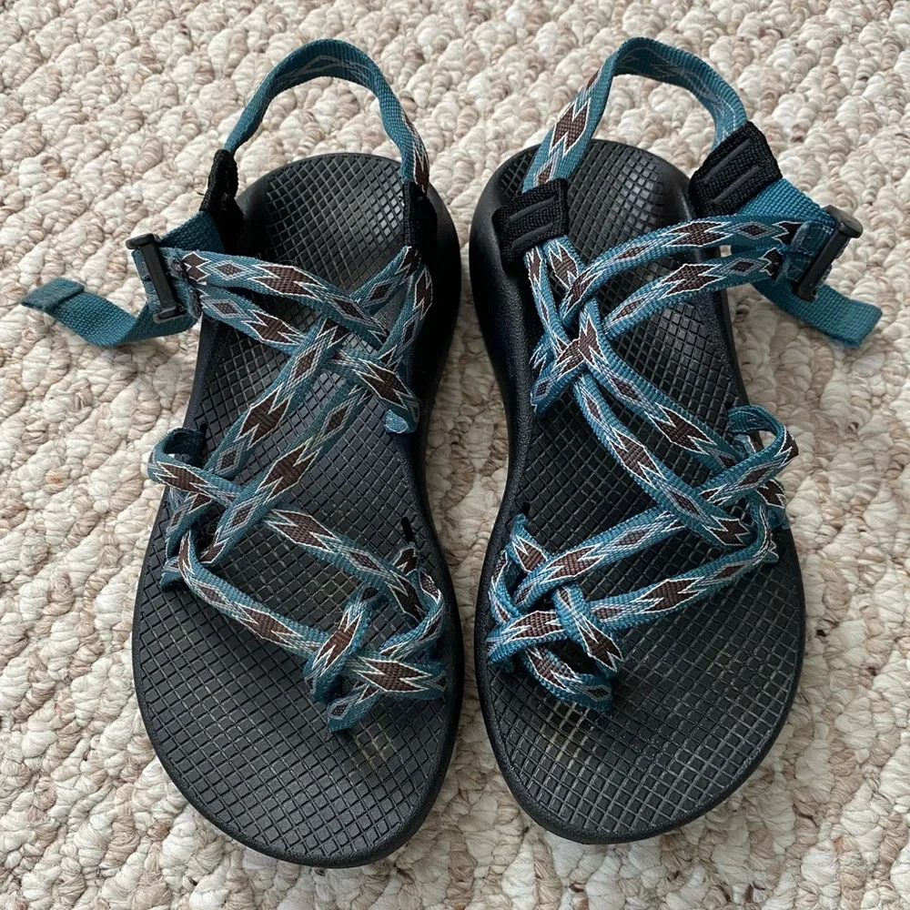 CHACO SANDALS - SIZE 7 - Picture 4 of 5